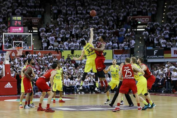 帮助球员处 帮助球员处