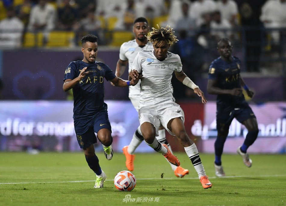 都在努力变 都在努力变